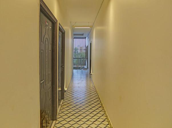 Expo View Residency Hotel เกรทเตอร์นอยดา ภายนอก รูปภาพ
