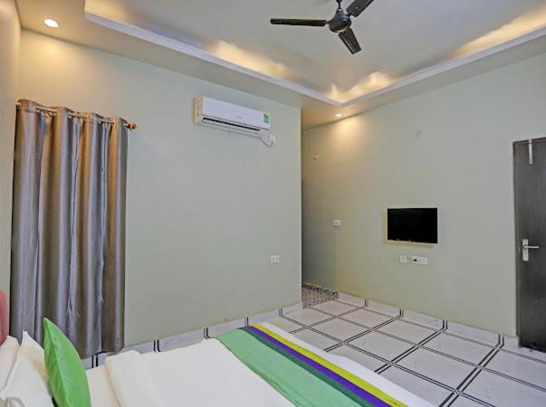 Expo View Residency Hotel เกรทเตอร์นอยดา ภายนอก รูปภาพ
