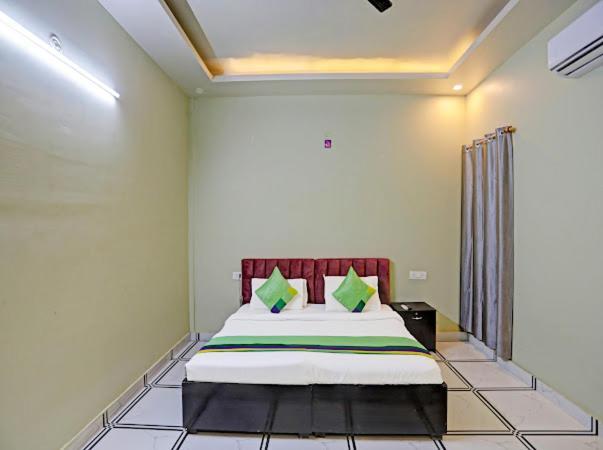 Expo View Residency Hotel เกรทเตอร์นอยดา ภายนอก รูปภาพ